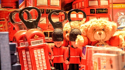 10 Great Ideas for London Souvenirs and Gifts