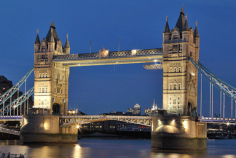 The Rich History of Tower Bridge in London