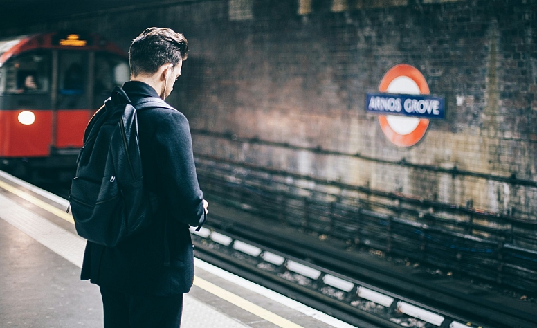 arnos grove station in enfield