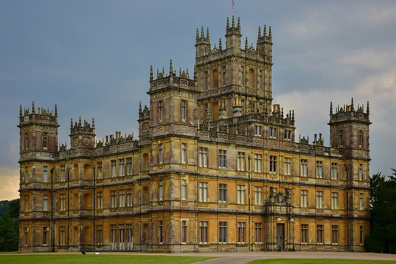 highclere castle downton abbey